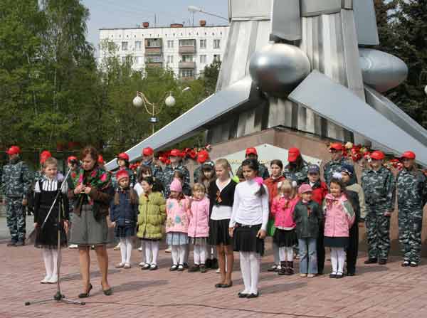 Почтим светлую память всех погибших в этой войне минутой молчания